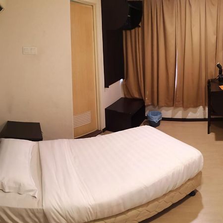 Sai Villa Hotel Near Klia & Klia2 Nilai Eksteriør billede