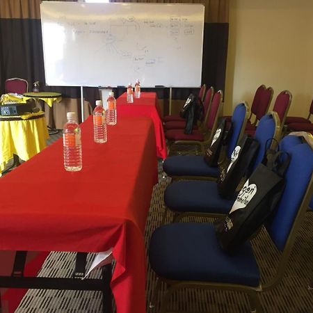 Sai Villa Hotel Near Klia & Klia2 Nilai Eksteriør billede