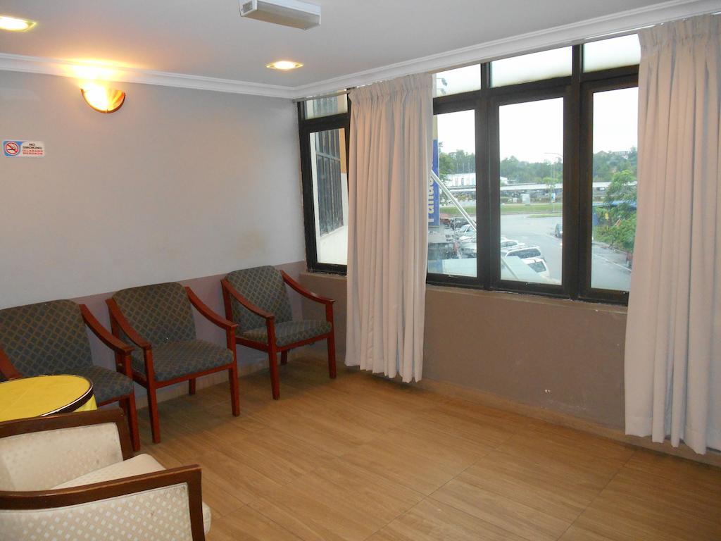 Sai Villa Hotel Near Klia & Klia2 Nilai Eksteriør billede