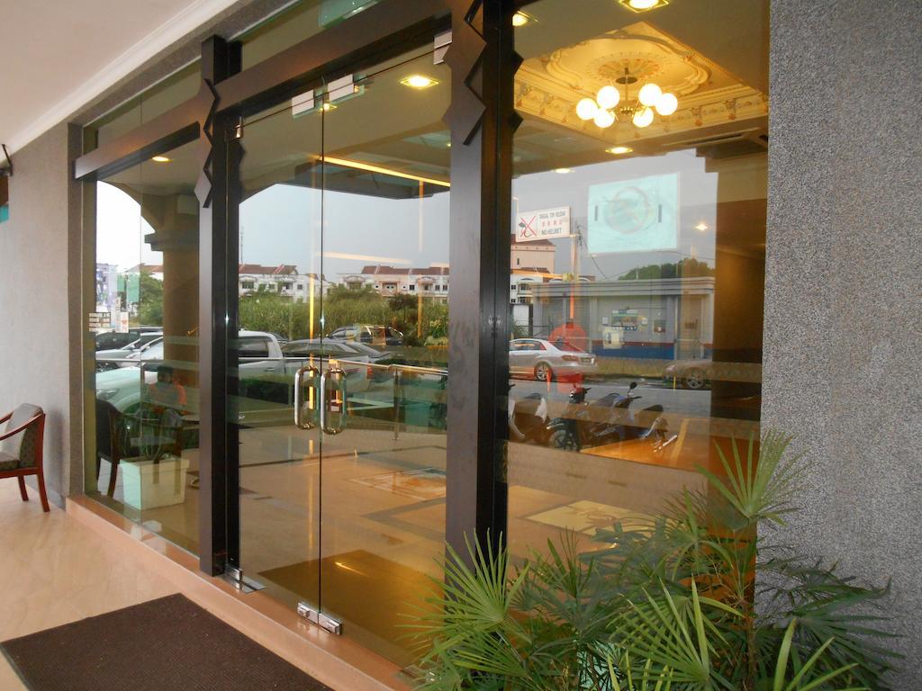 Sai Villa Hotel Near Klia & Klia2 Nilai Eksteriør billede
