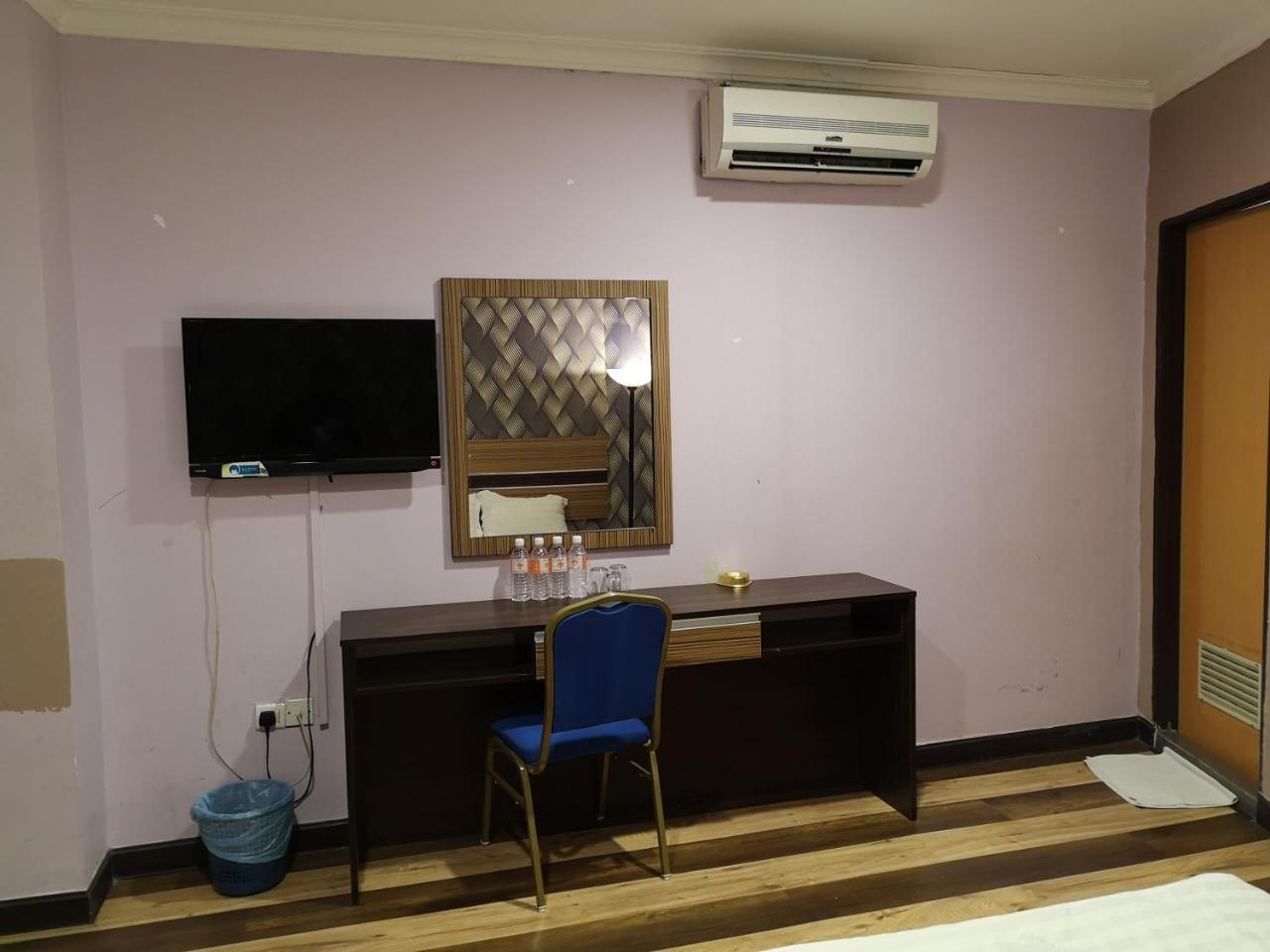 Sai Villa Hotel Near Klia & Klia2 Nilai Eksteriør billede