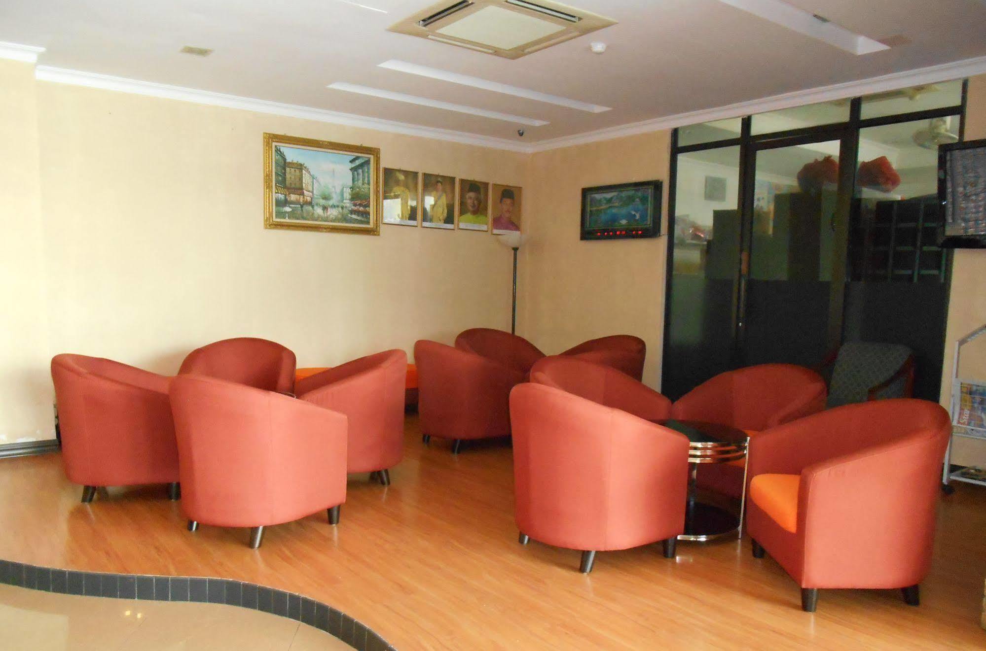 Sai Villa Hotel Near Klia & Klia2 Nilai Eksteriør billede