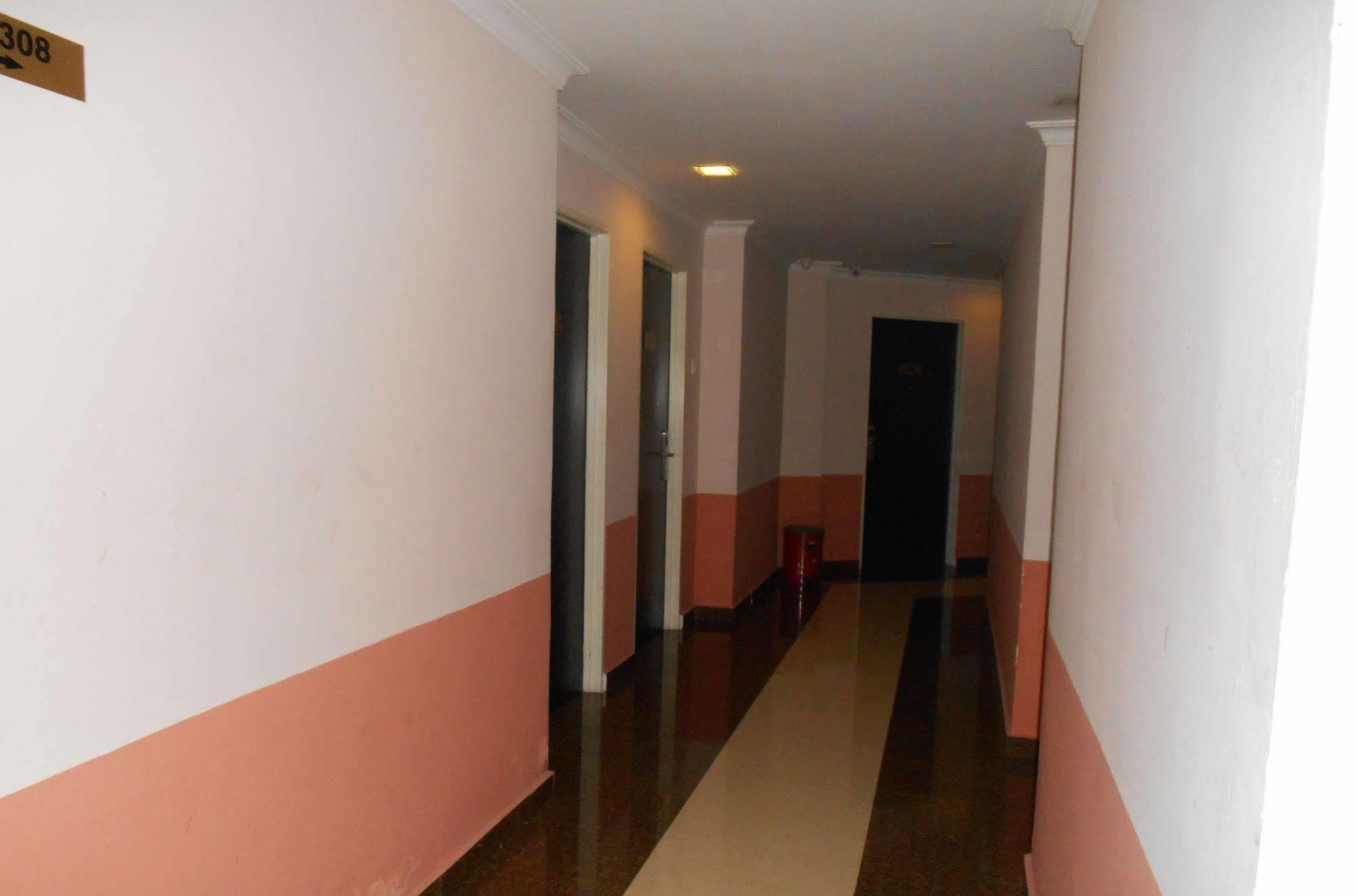 Sai Villa Hotel Near Klia & Klia2 Nilai Eksteriør billede