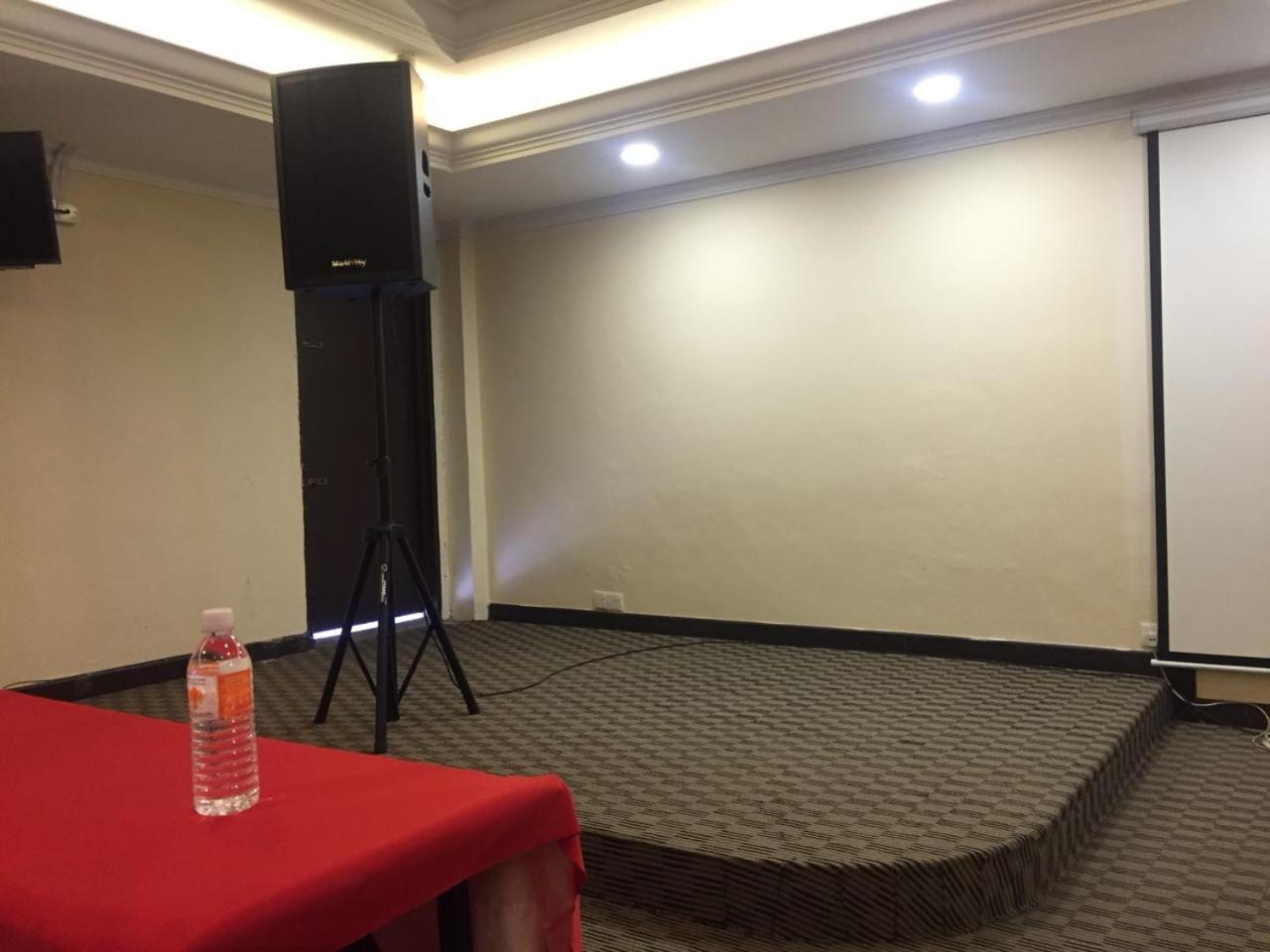 Sai Villa Hotel Near Klia & Klia2 Nilai Eksteriør billede