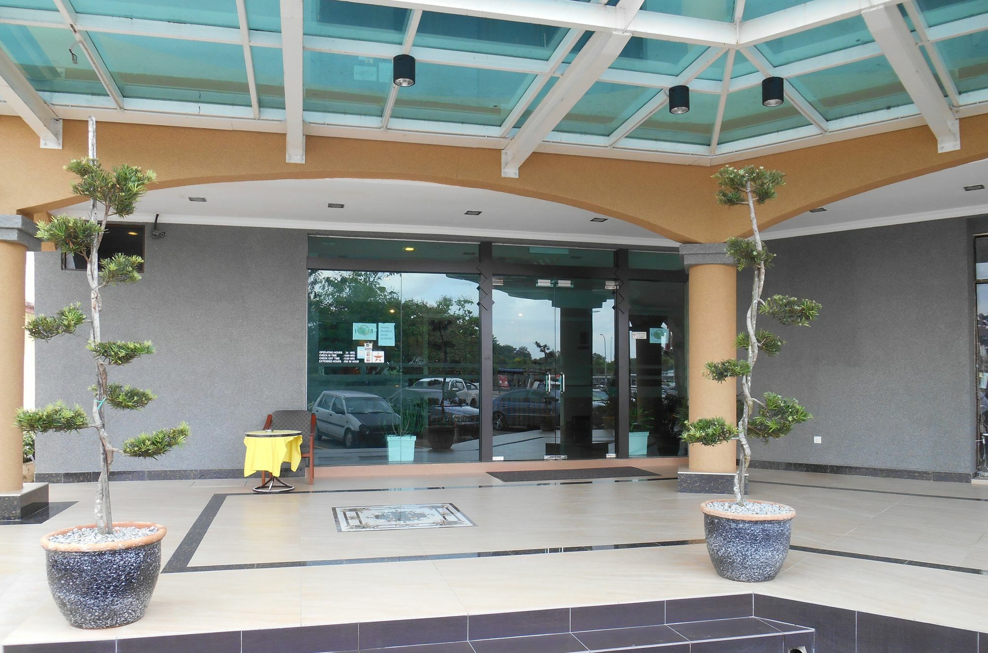 Sai Villa Hotel Near Klia & Klia2 Nilai Eksteriør billede